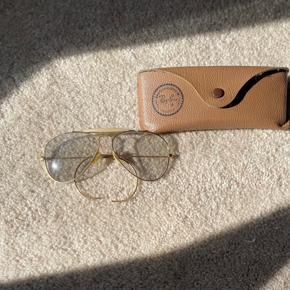 Ray-Ban Accessories - Rare vintage Ray-Ban 1950's bosh&
lomb item
# LC21CYLAS